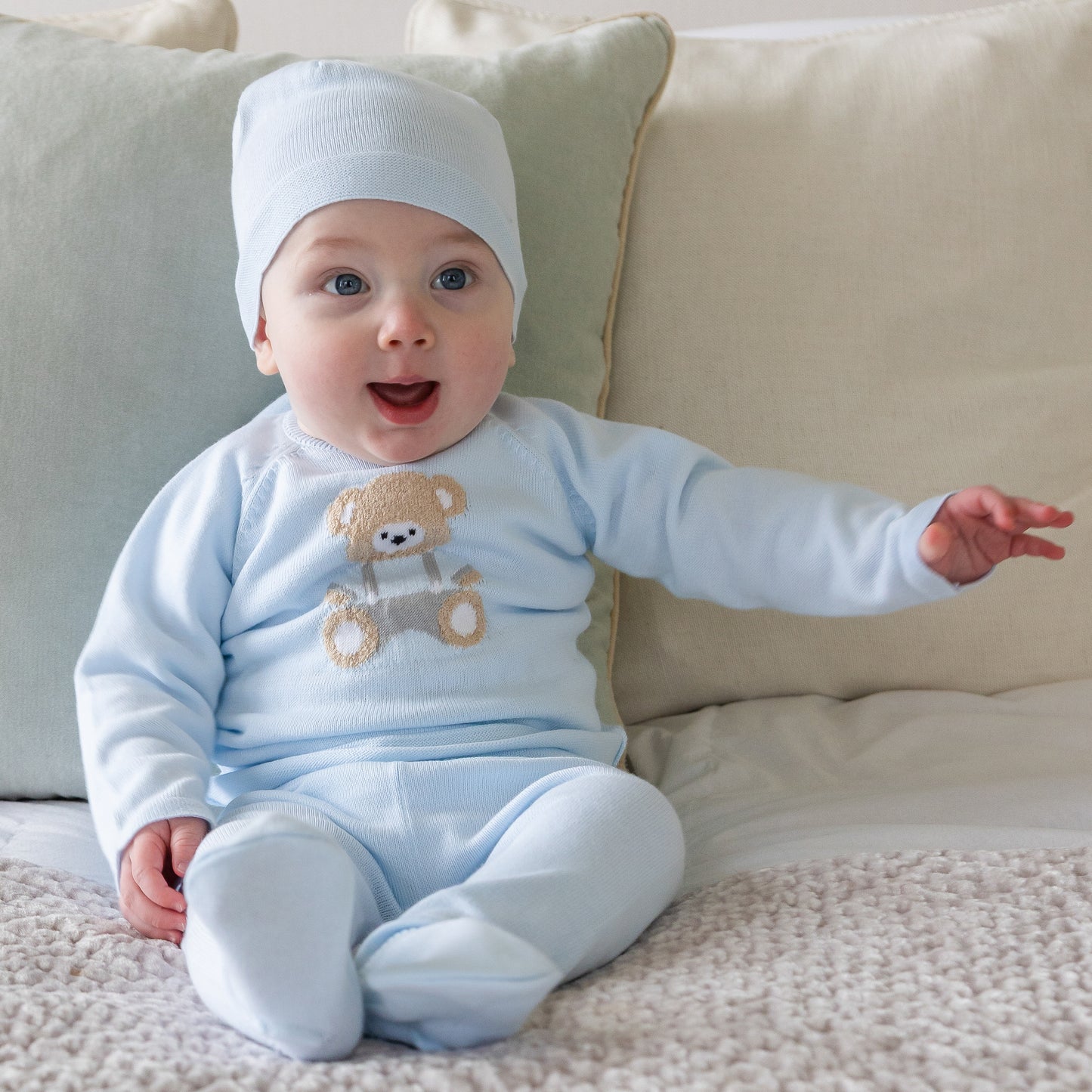 Emile Et Rose Boys Blue Teddy Knitted Two Piece Set & Hat Marco