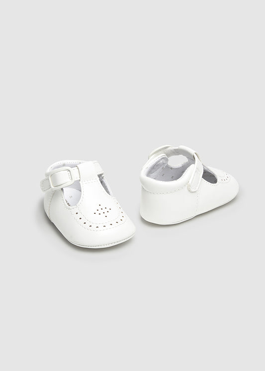 PREE ORDER Mayoral Baby Boys White Shoes 9893